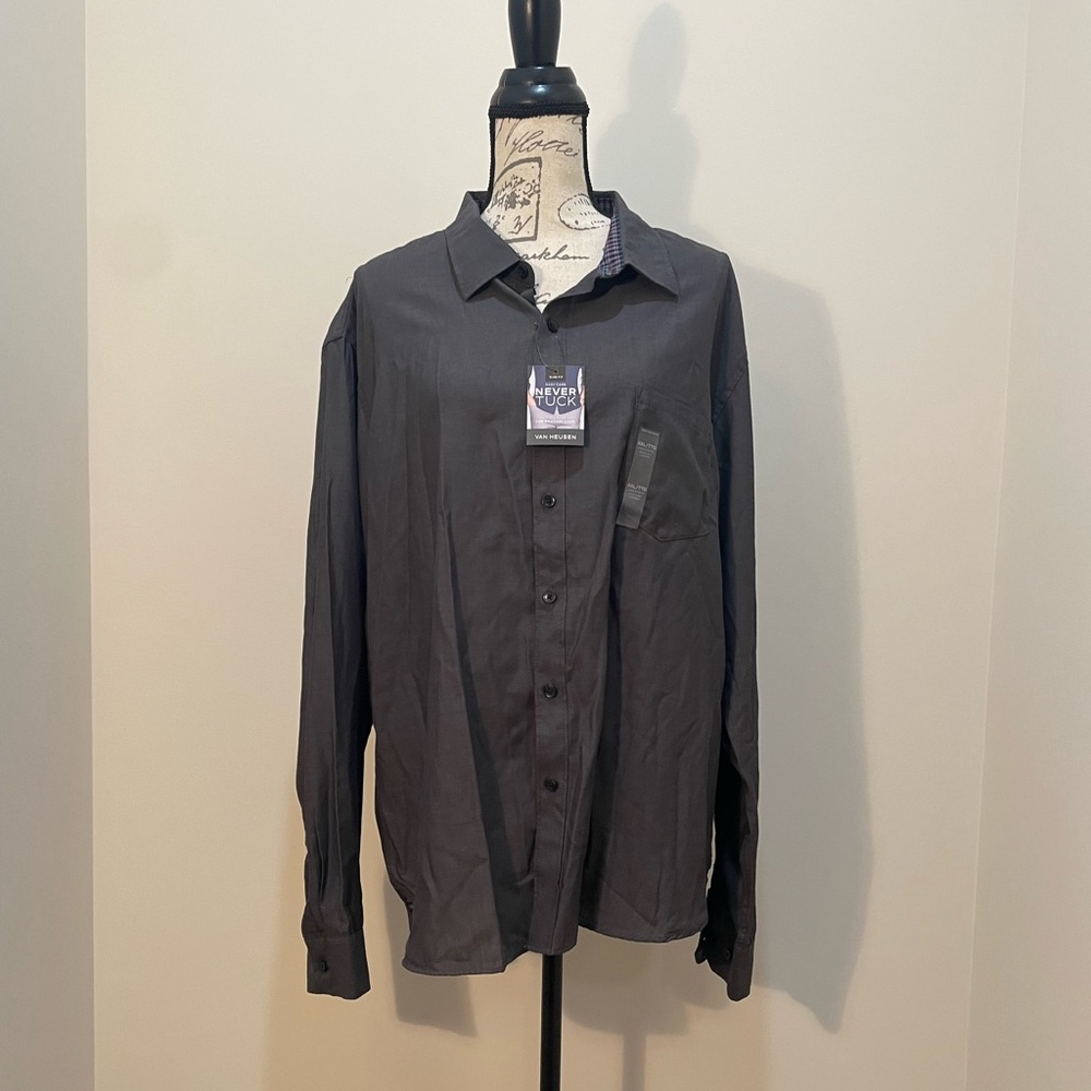 Van Huesen Men’s Button down shirt